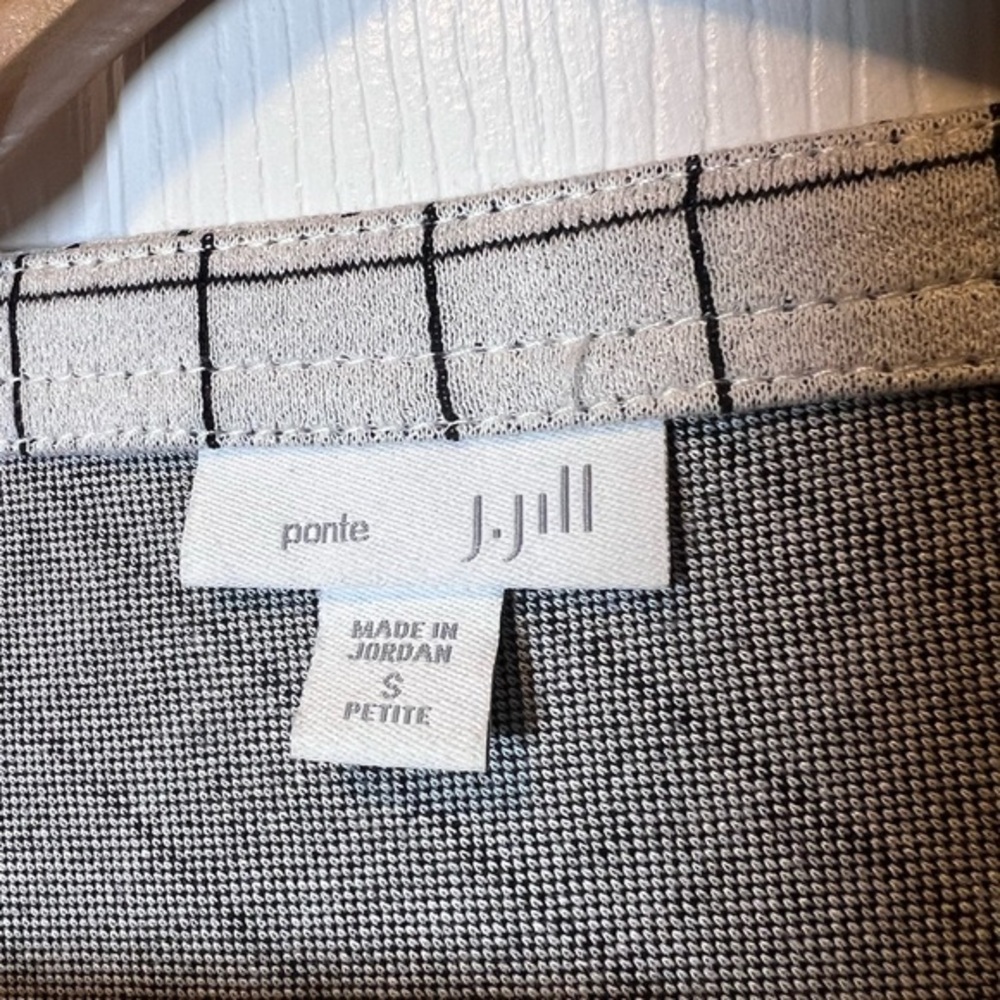 J Jill Ponte Knit Small Petite Black Gray Check 3/4 Sleeve Pullover Tunic - Picture 4 of 6